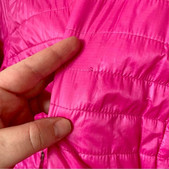 The North Face Pink Puffer Jacket Packable Outdoors Size Medium - Picture 3 of 10